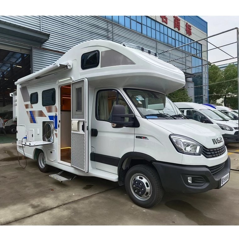 Караван жилого фургона 130km/h 1VECO 4x2 на открытом воздухе RV Motorhome на открытом воздухе