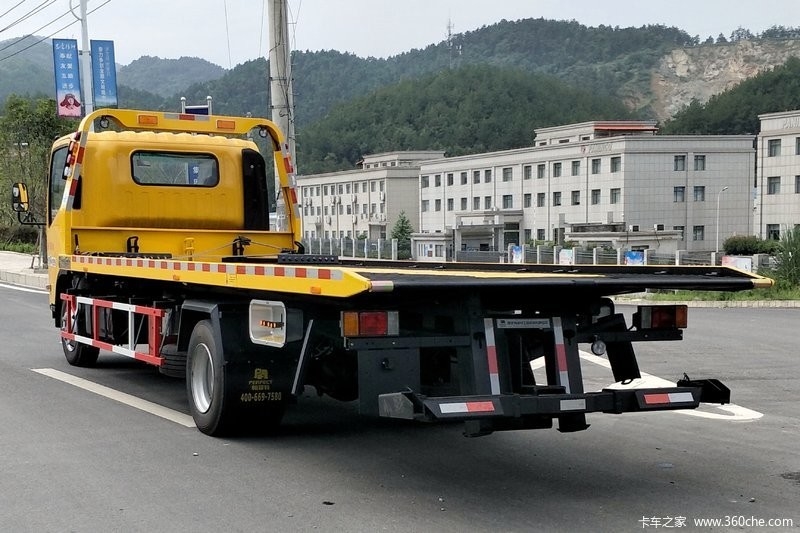 Тип аварийная тележка отбуксировки 5600*2350 вредителя Mm 4x2 дизельного топлива
