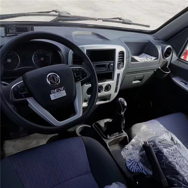 2 Refrigerated тележки Foton бензина тонны типа Refrigerated замораживателя Van топлива