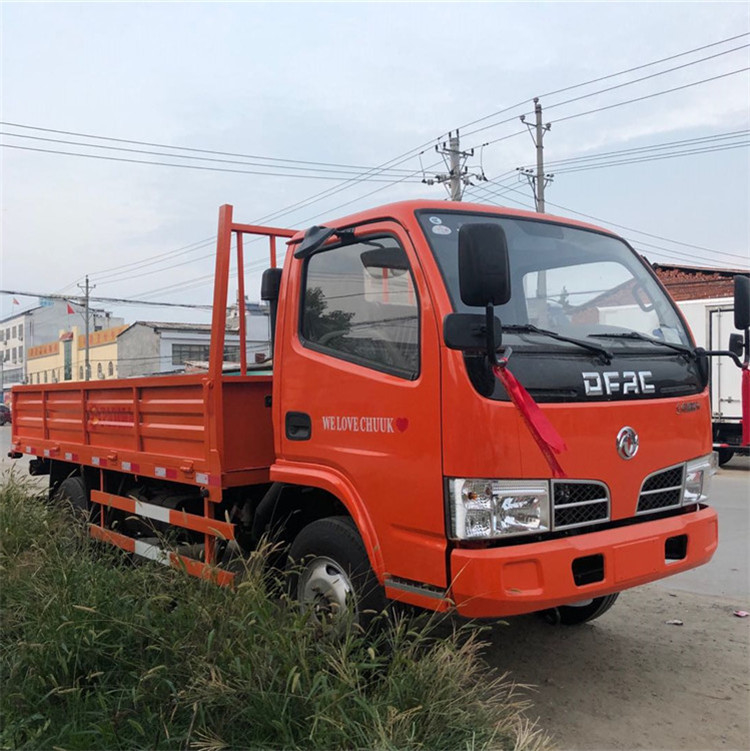 тип дизельного топлива тележки 82hp 4*2 фургонов груза обязанности света 100Km/h