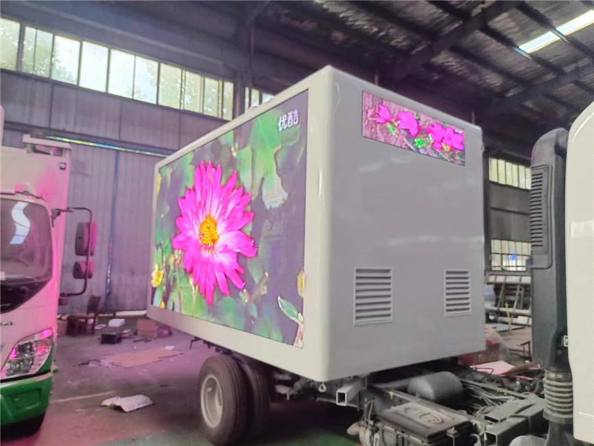 P6 Digital Billboard Truck 320*160mm 3 стороны P5 Мобильный светодиодный дисплей Реклама грузовика