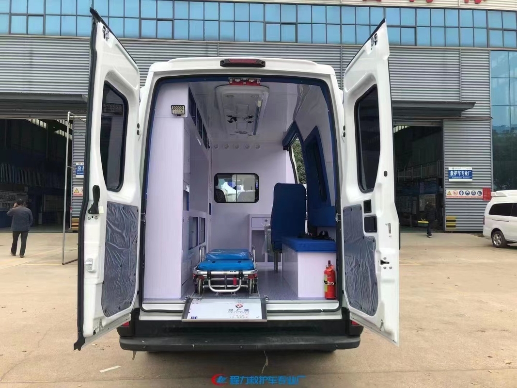 IVECO Автоматическая/ручная больничная скорая помощь с чистой массой около X 2970 кг