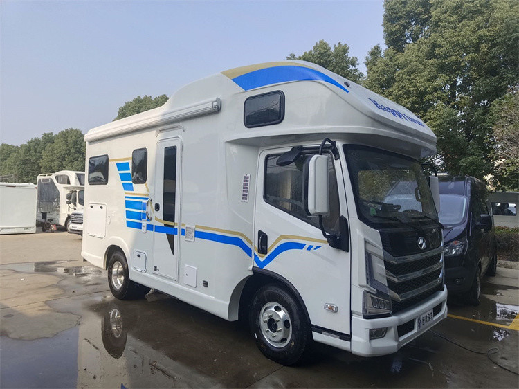 По заказам YUEJIN 4x2 Luxury RV Vacation Car / Motor Caravan Продажа в Саудовской Аравии