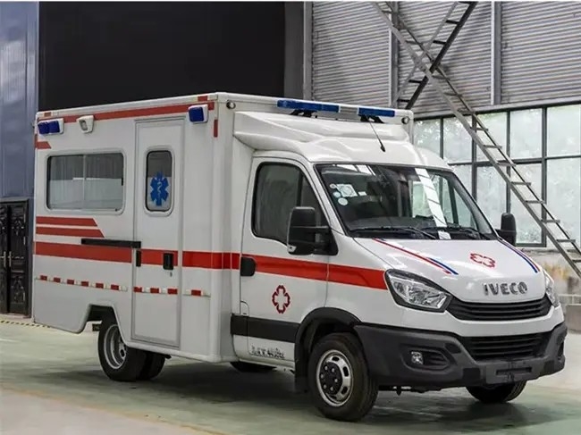 3300 Валовая масса транспортного средства 4х4 машины скорой помощи с ручной трансмиссией