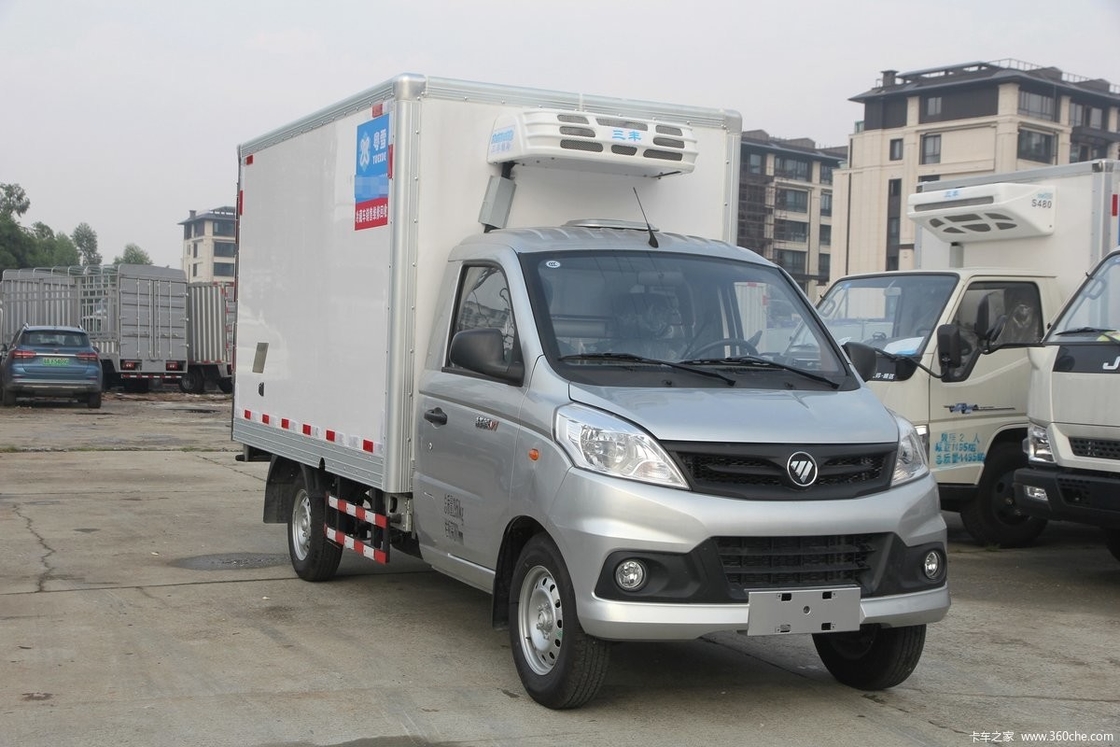 2 Refrigerated тележки Foton бензина тонны типа Refrigerated замораживателя Van топлива