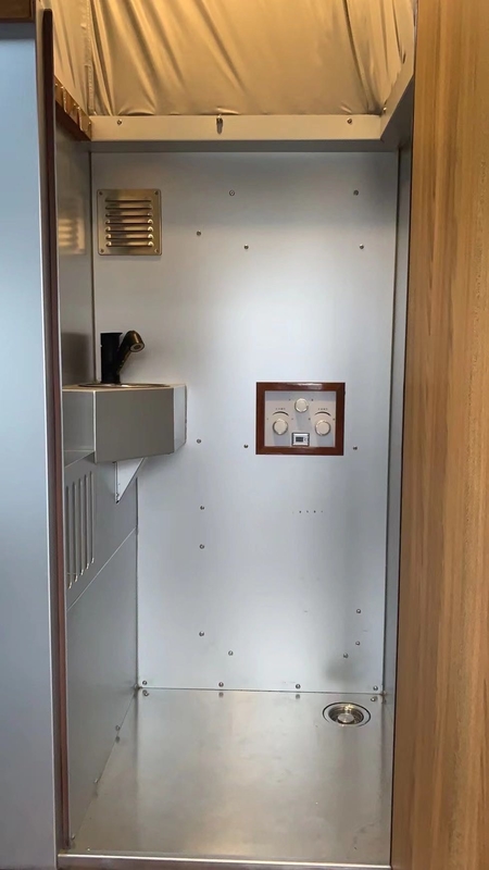 Белое небольшое со спален каравана 1500kg 2 туриста дороги для на открытом воздухе путешествовать семьи